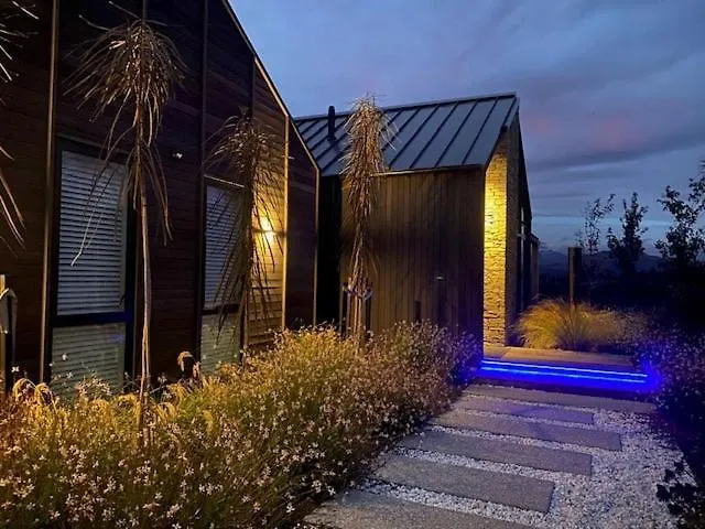 Apres - Retreat - Sleeps 6 Holiday home Wanaka